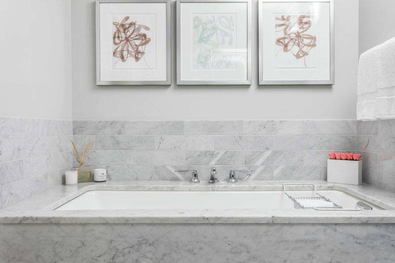 Waldorf Astoria Chicago