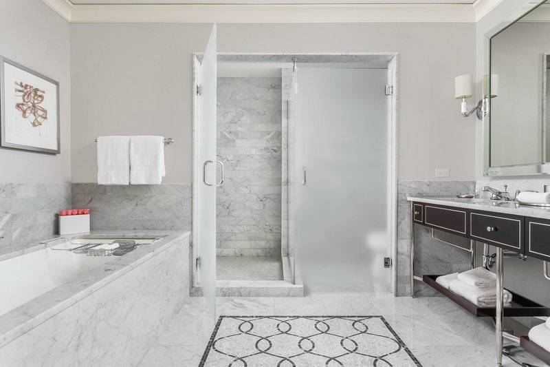 Waldorf Astoria Chicago