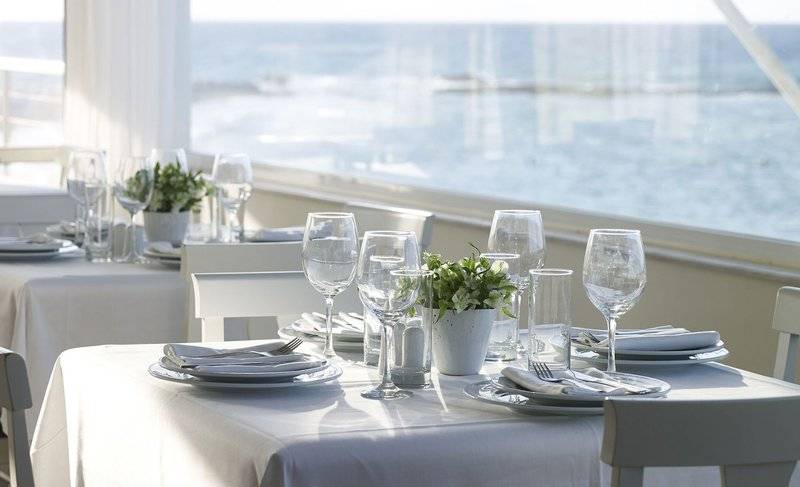 Knossos Beach Bungalows & Suites