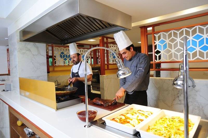 Atrium Ambiance Hotel