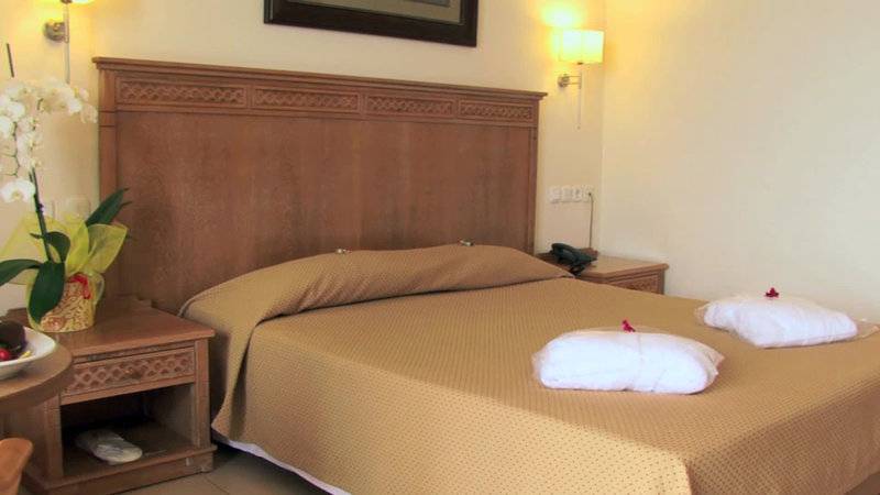 Atlantis Beach Hotel & Spa