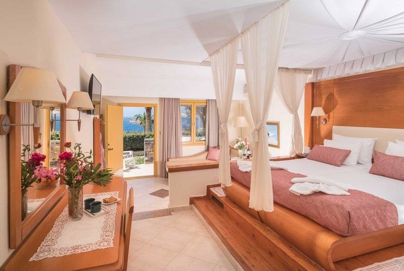 Kalypso Cretan Village Resort & Spa