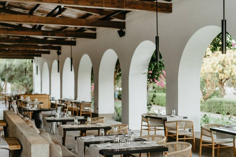 Minos Beach Art Hotel