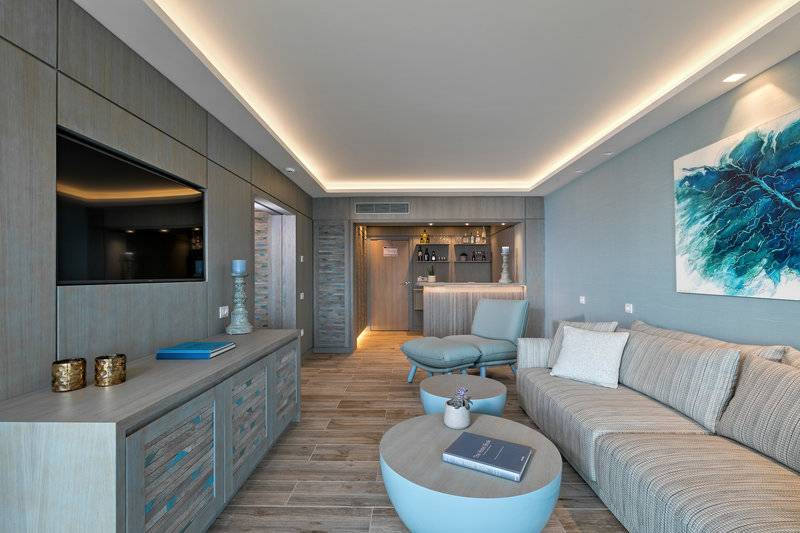 Amada Colossos Resort