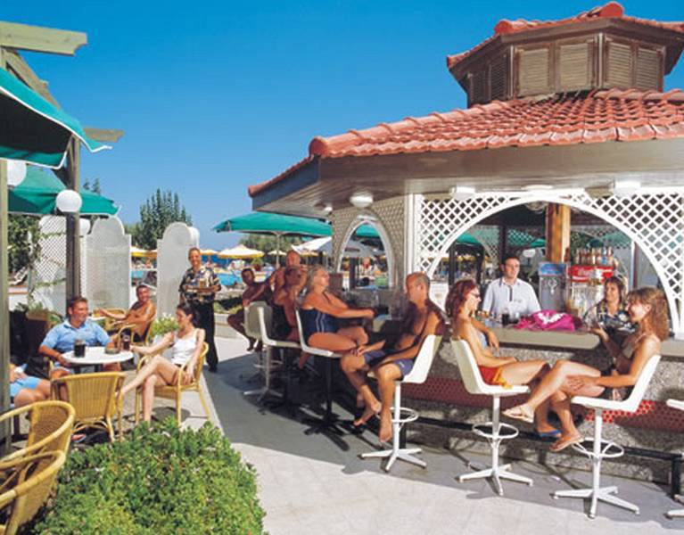 Amada Colossos Resort