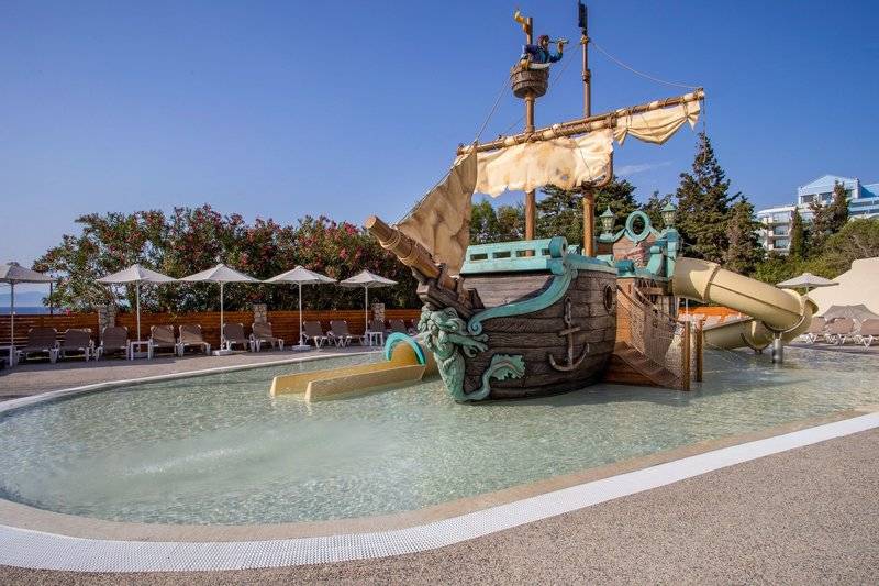 Sol Cosmopolitan Rhodes