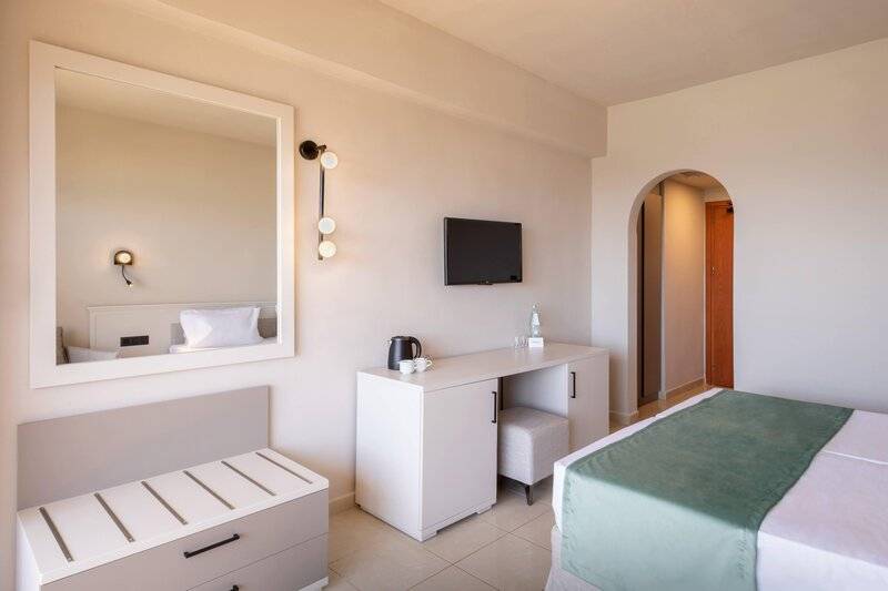 Sol Cosmopolitan Rhodes