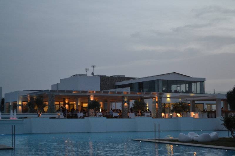 Diamond Deluxe Hotel