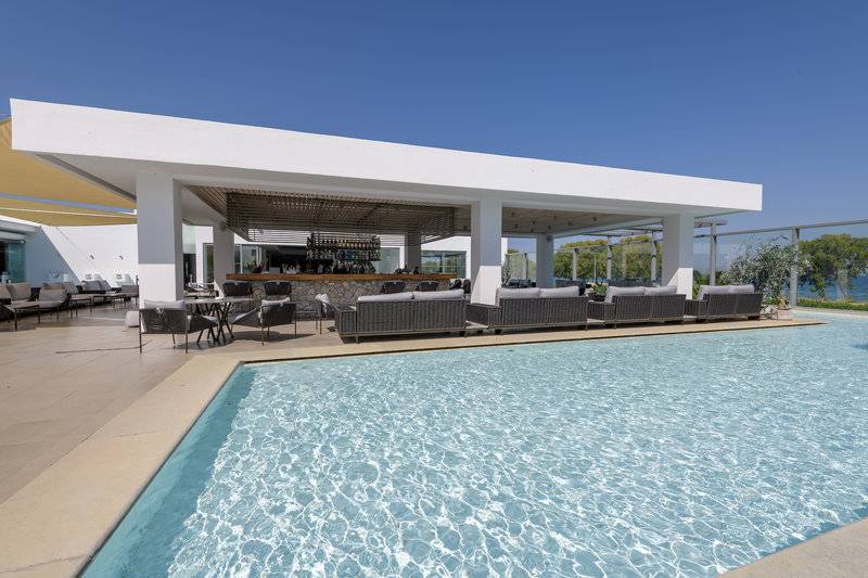 Diamond Deluxe Hotel