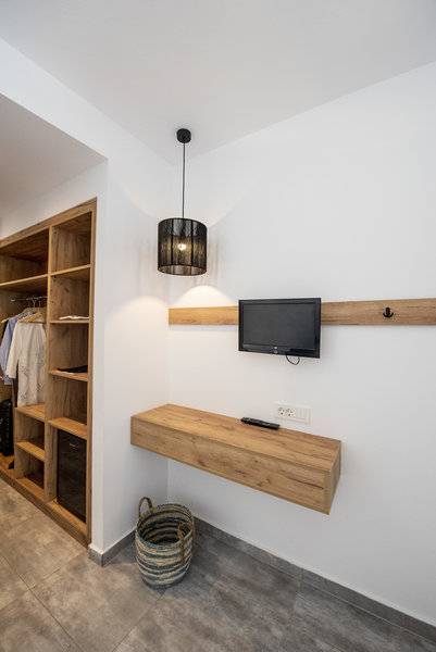 Summer Village Hotel