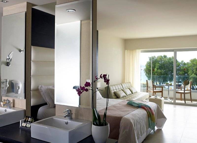 Akti Coast Club Hotel