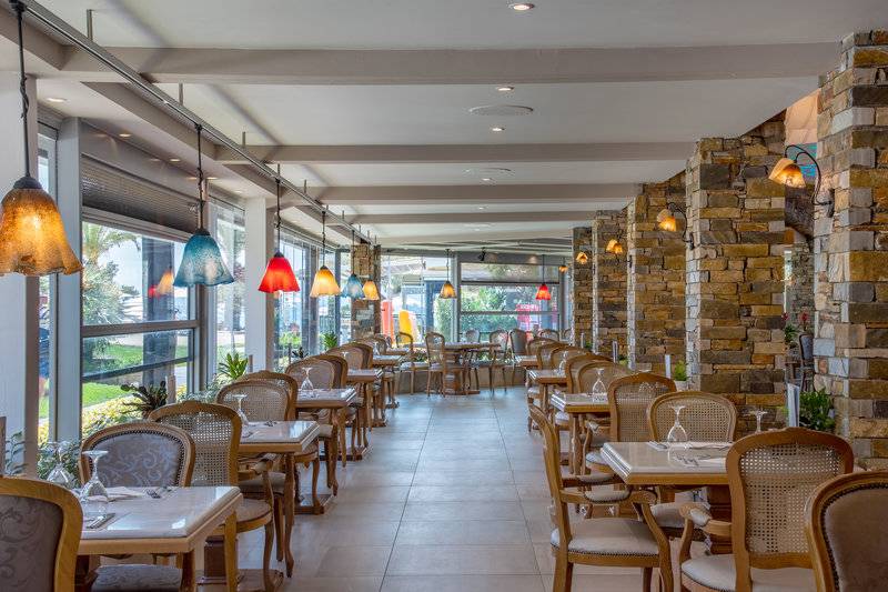 Anthemus Sea Beach Hotel & Spa