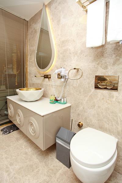 Sura Design Hotel & Suites