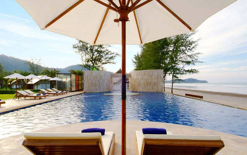 Twin Lotus Resort & Spa