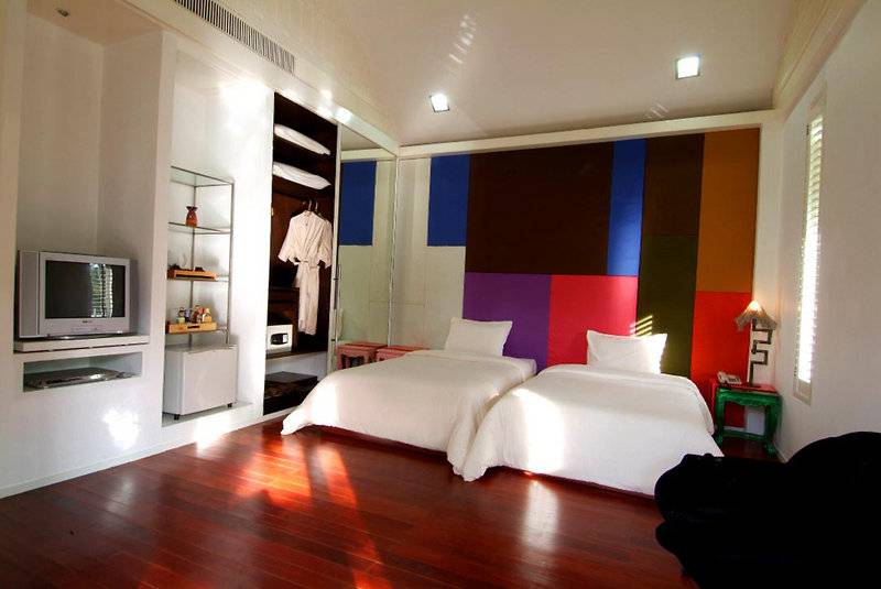 Twin Lotus Resort & Spa