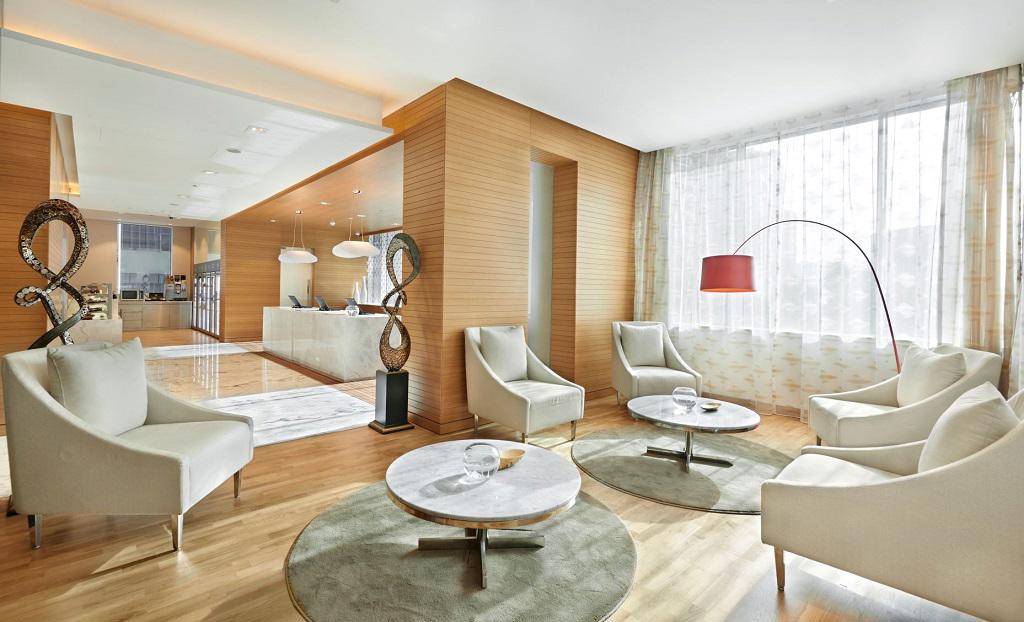 Hyatt Place Dubai Baniyas Square