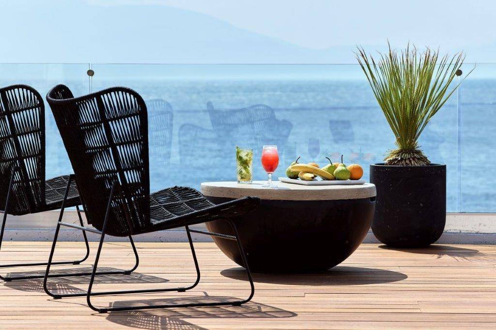 Dimitra Beach Hotel & Suites