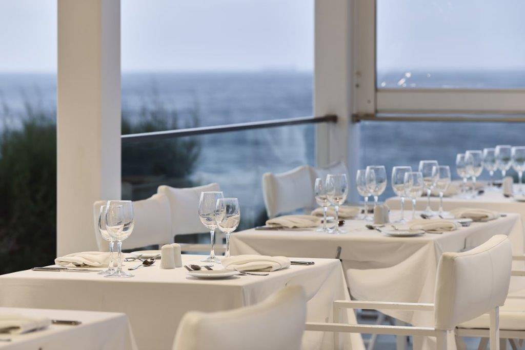 Dimitra Beach Hotel & Suites