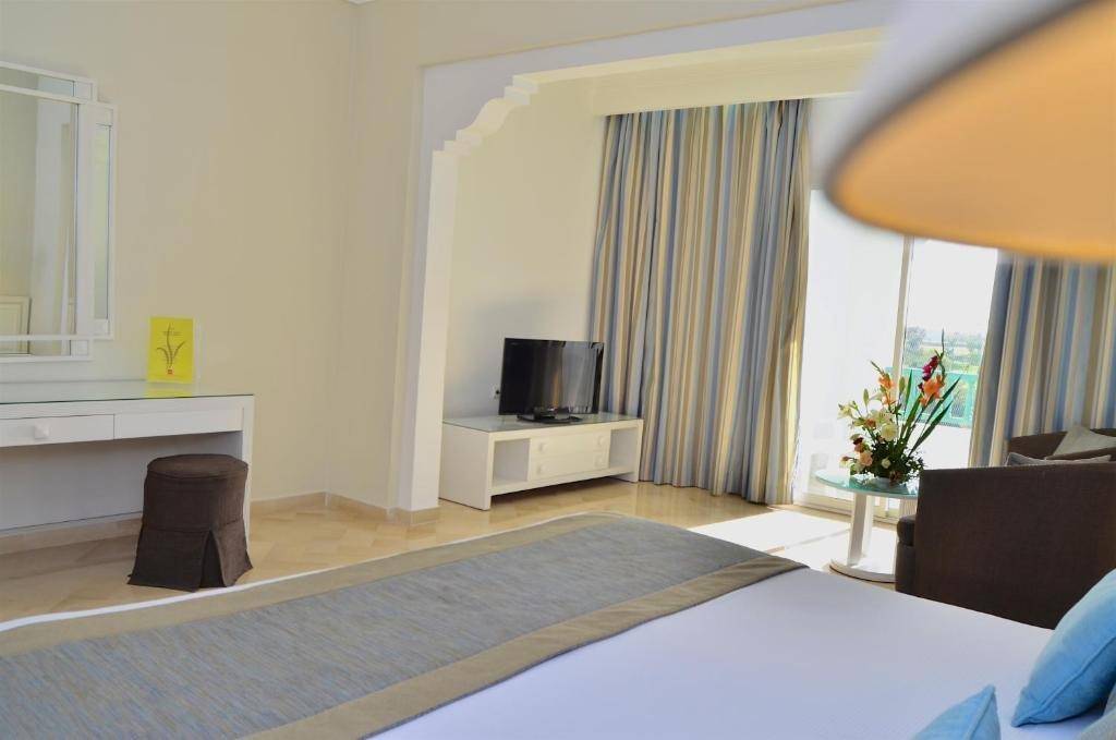 Hotel Royal Garden Palace