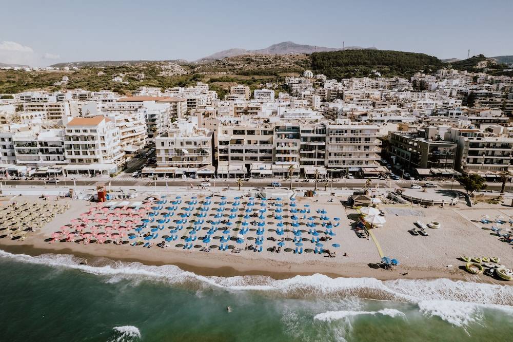 Palm Beach Hotel Apartments