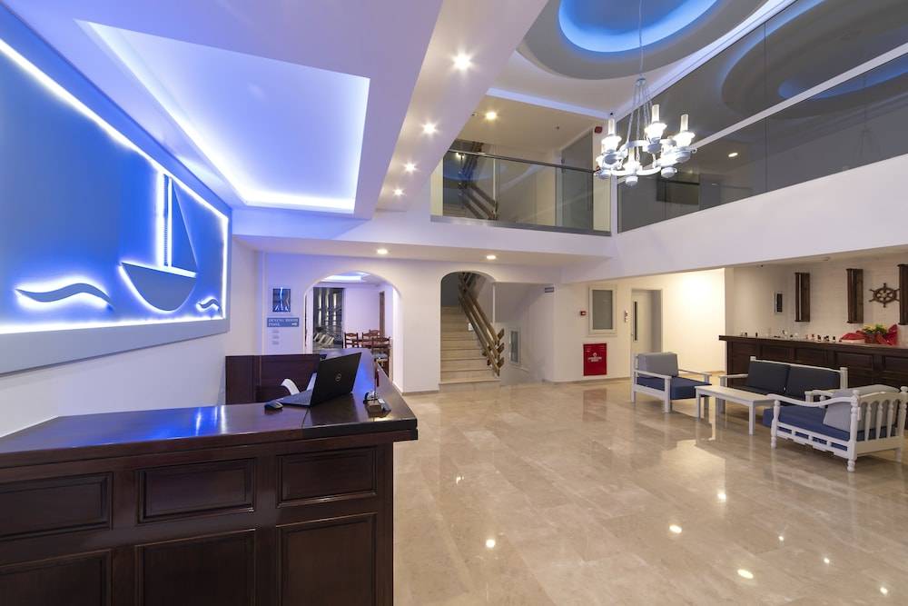 Naiades Marina Hotel