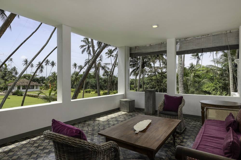 The Villa Bentota by KK Collection