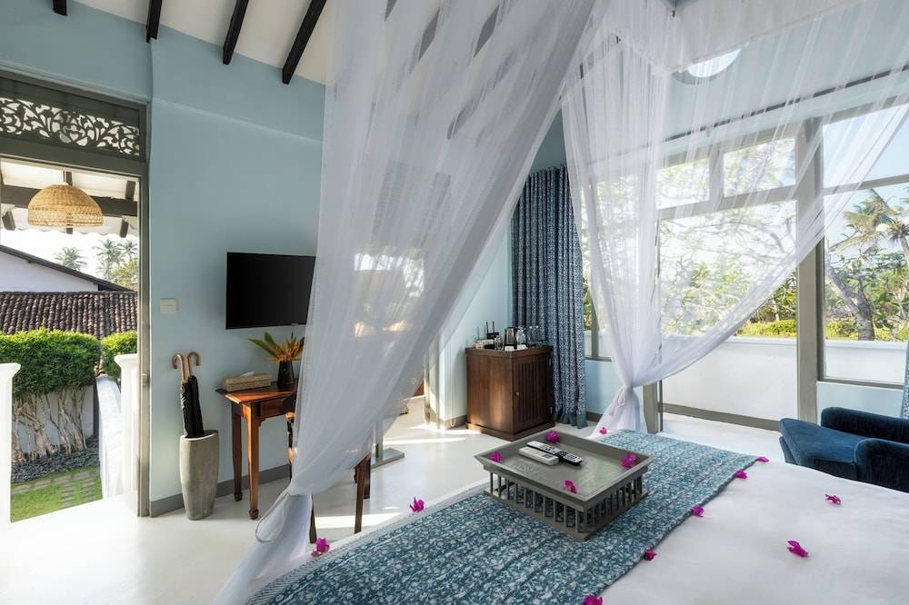 The Villa Bentota by KK Collection