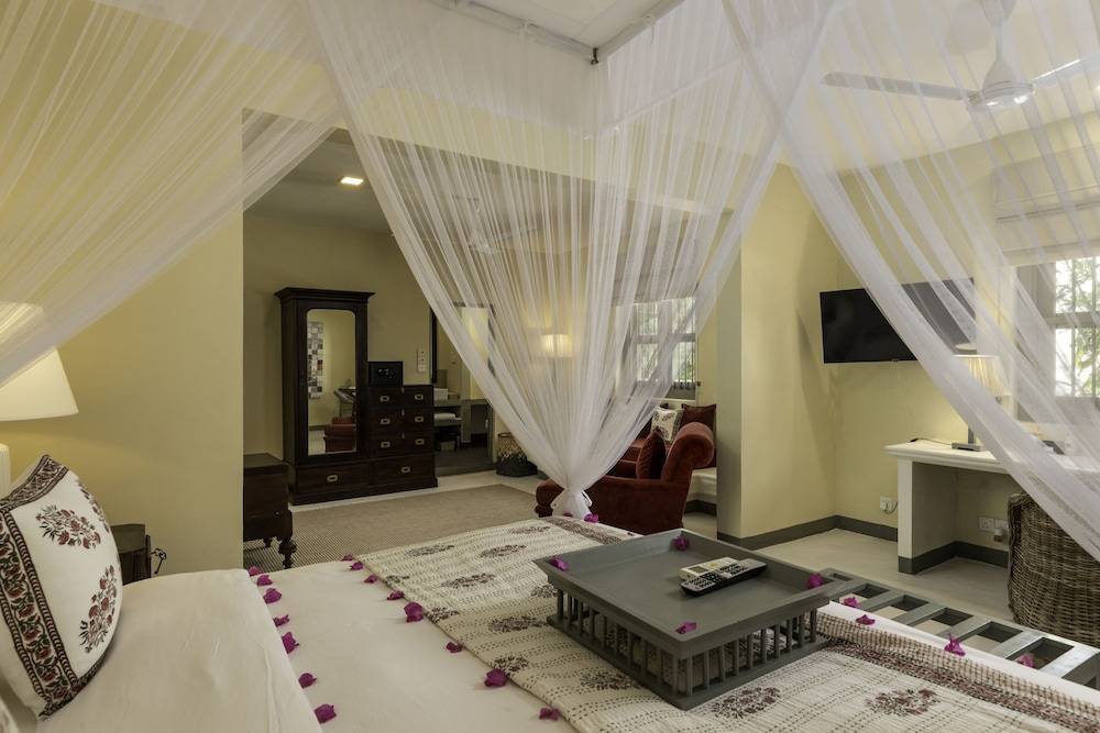 The Villa Bentota by KK Collection