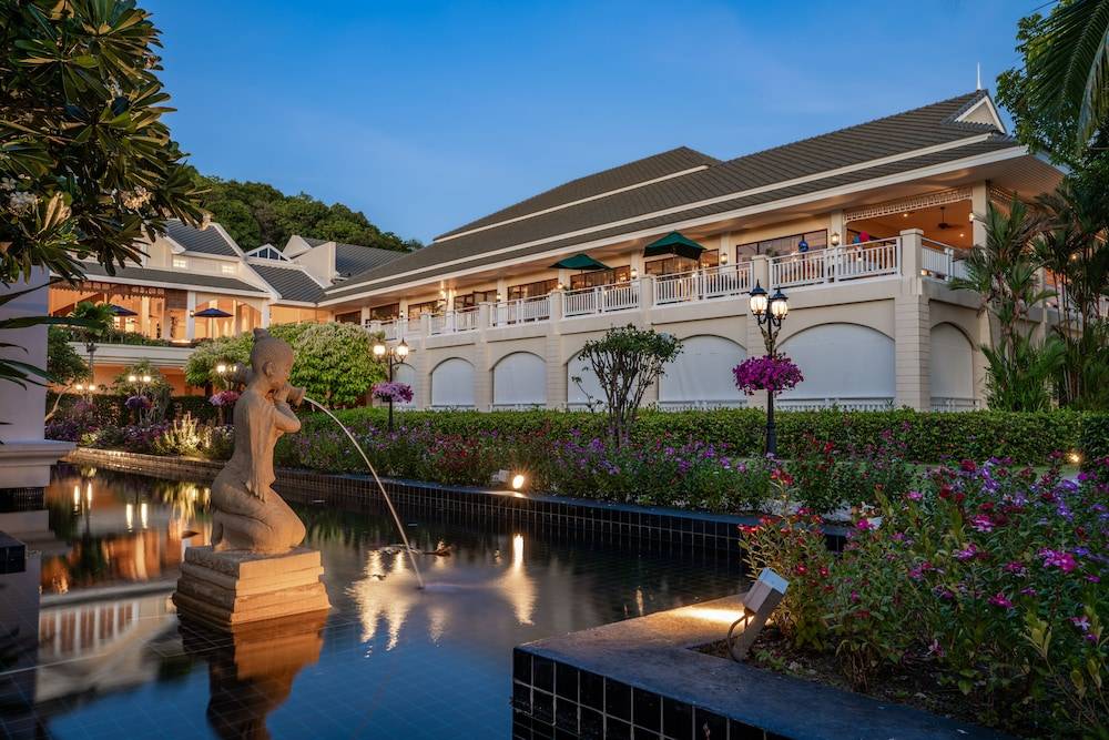 Sofitel Krabi Phokeethra Golf & Spa Resort Hotel