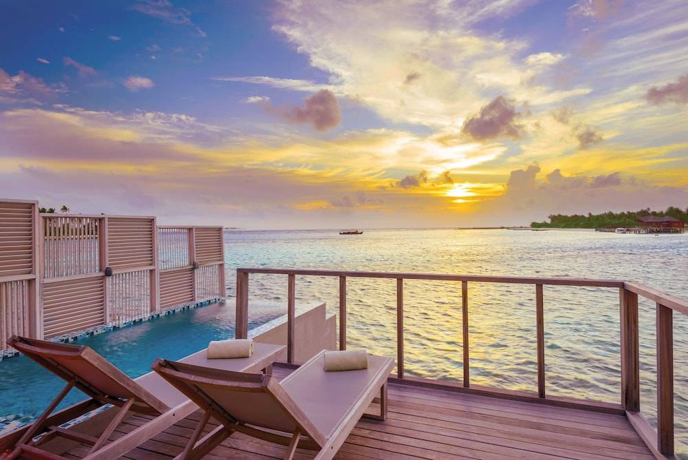 OBLU SELECT at Sangeli