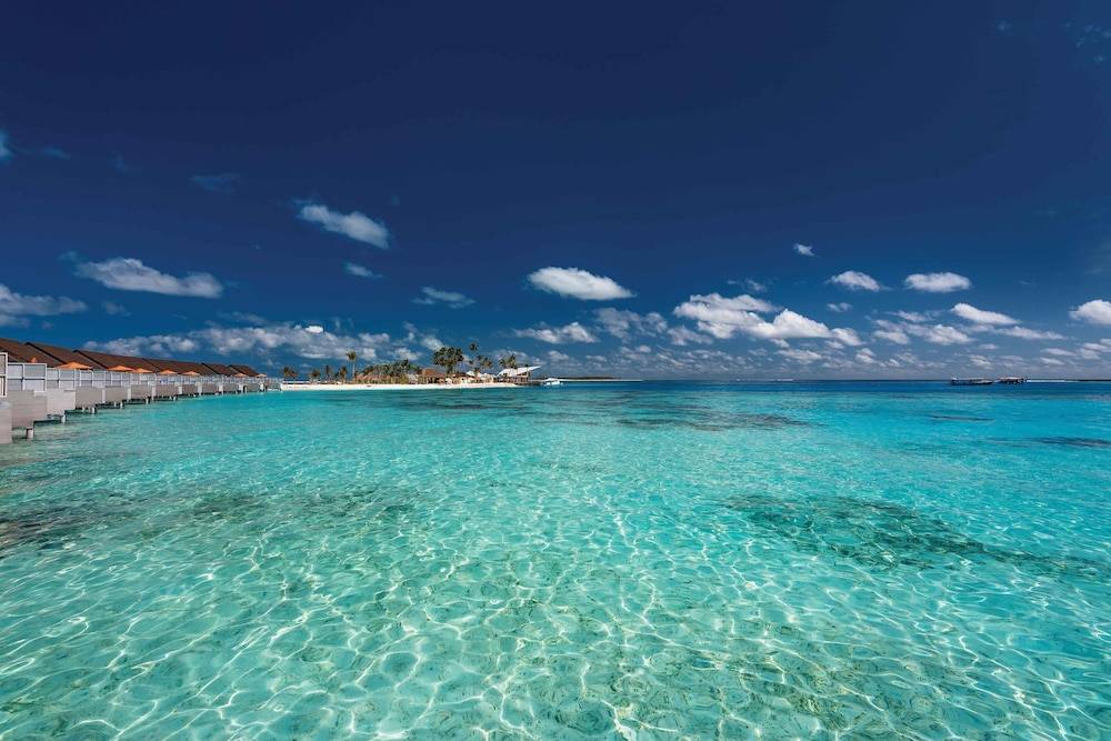 OBLU SELECT at Sangeli