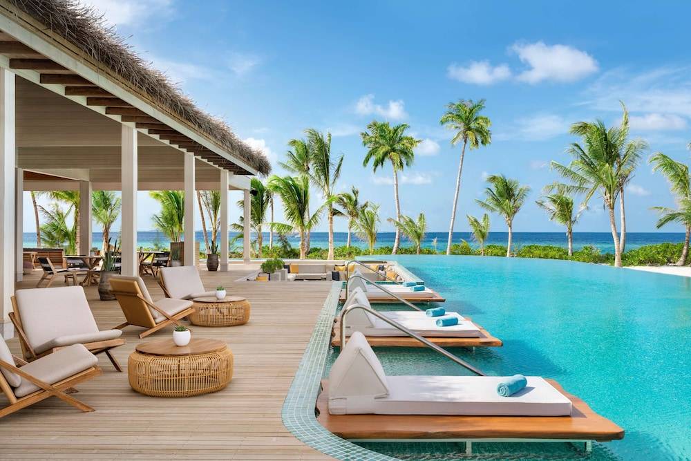 Hilton Maldives Amingiri Resort & Spa
