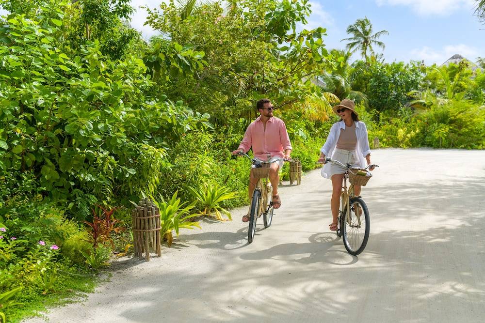 Hilton Maldives Amingiri Resort & Spa Hilton Maldives Amingiri Resort & Spa