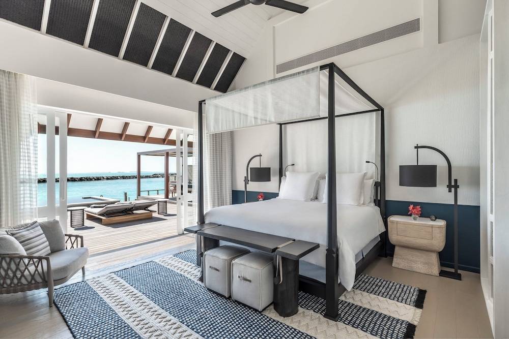 Four Seasons Resort Maldives at Landaa Giraavaru