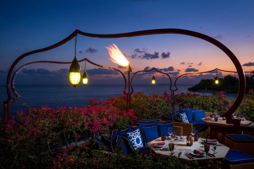 Four Seasons Resort Maldives at Landaa Giraavaru