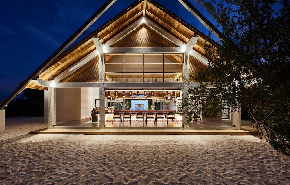 NH Collection Maldives Havodda Resort