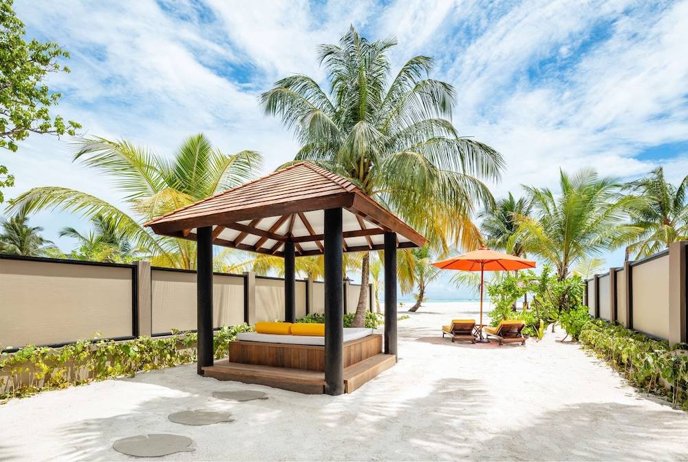 Angsana Resort & Spa Maldives Velavaru Angsana Resort & Spa Maldives Velavaru