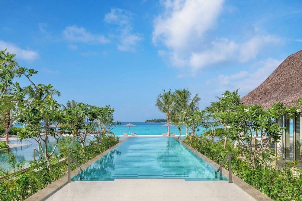 JW Marriott Kaafu Atoll Island Resort