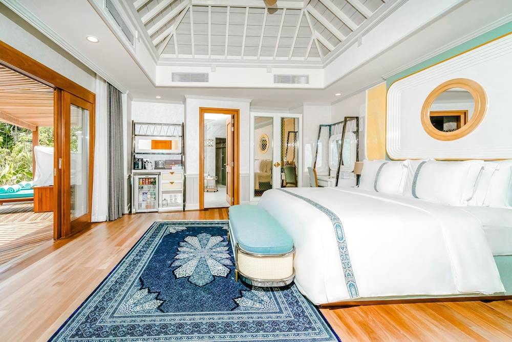 Hideaway Beach Resort & Spa