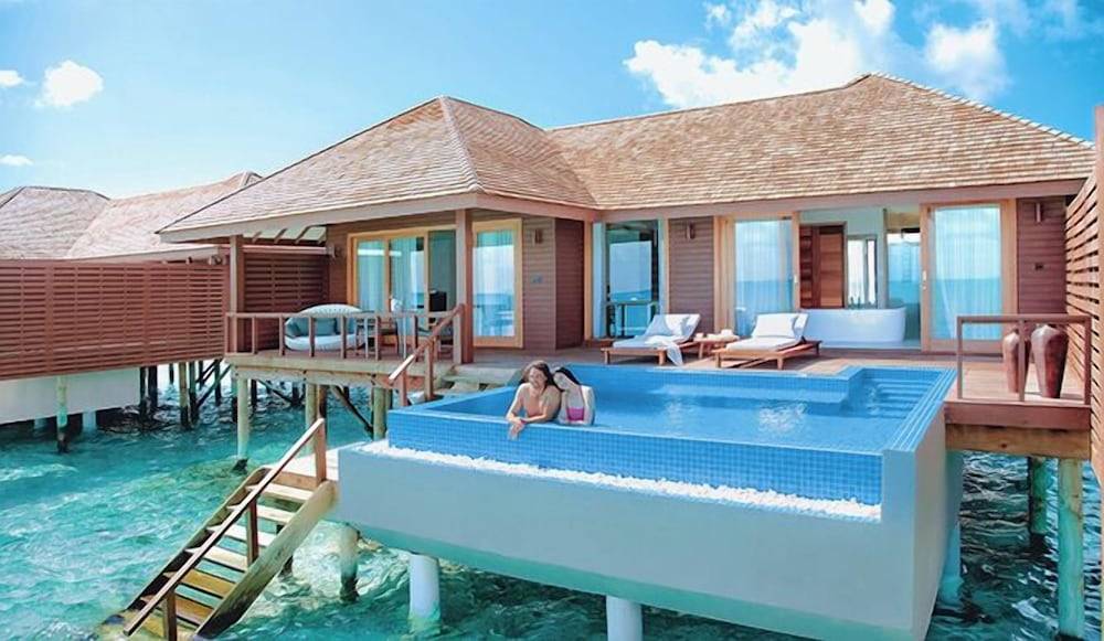 Hideaway Beach Resort & Spa