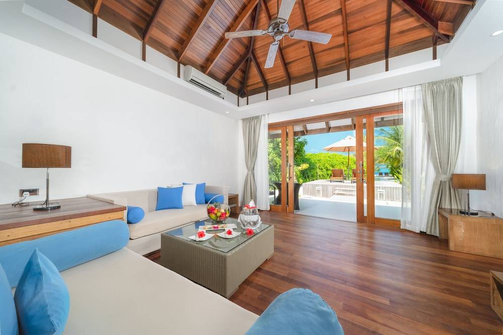 Hideaway Beach Resort & Spa