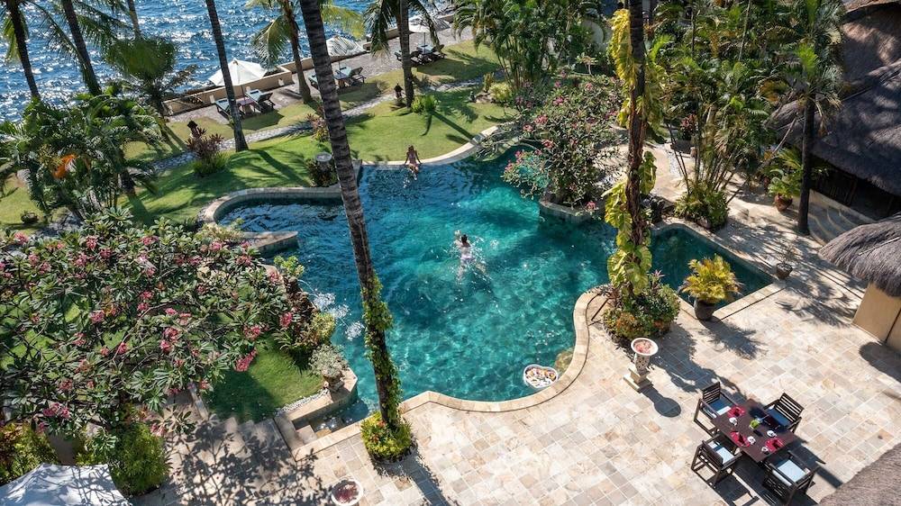 Alam Anda Ocean Front Resort & Spa