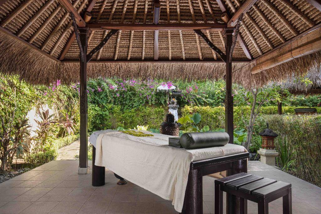 Alam Anda Ocean Front Resort & Spa