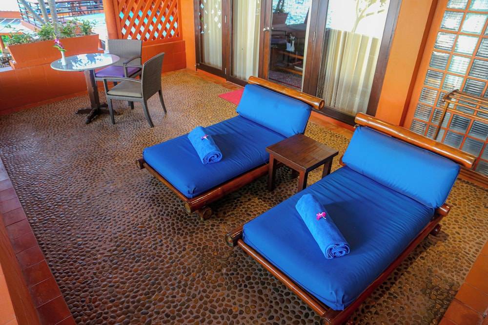 Mom Tri's Villa Royale