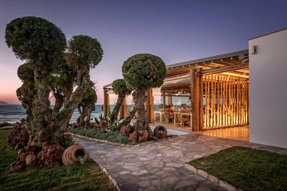 Mitsis Rinela Beach Resort & Spa