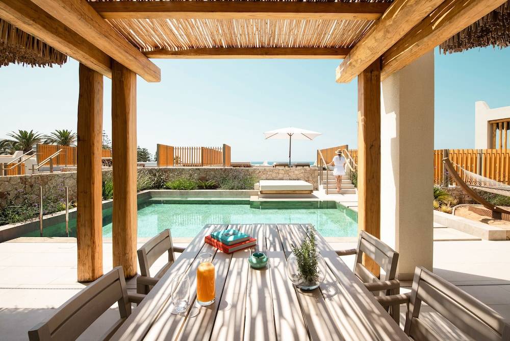 Mitsis Rinela Beach Resort & Spa