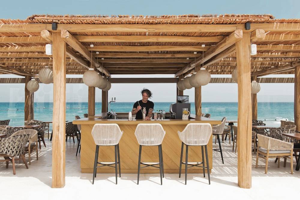 Mitsis Rinela Beach Resort & Spa