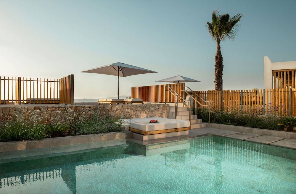 Mitsis Rinela Beach Resort & Spa