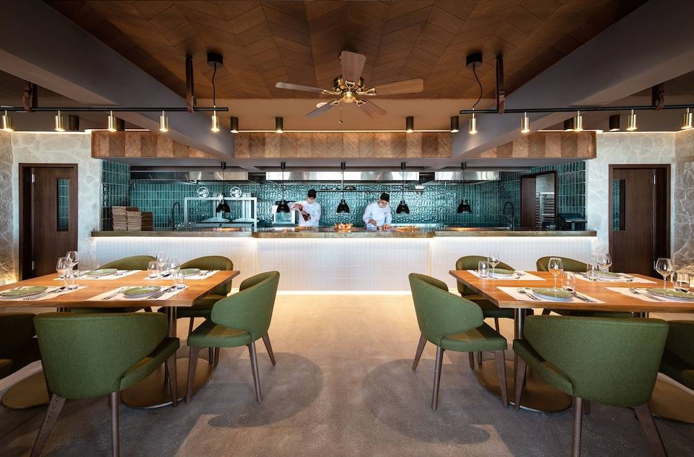 Mitsis Rinela Beach Resort & Spa