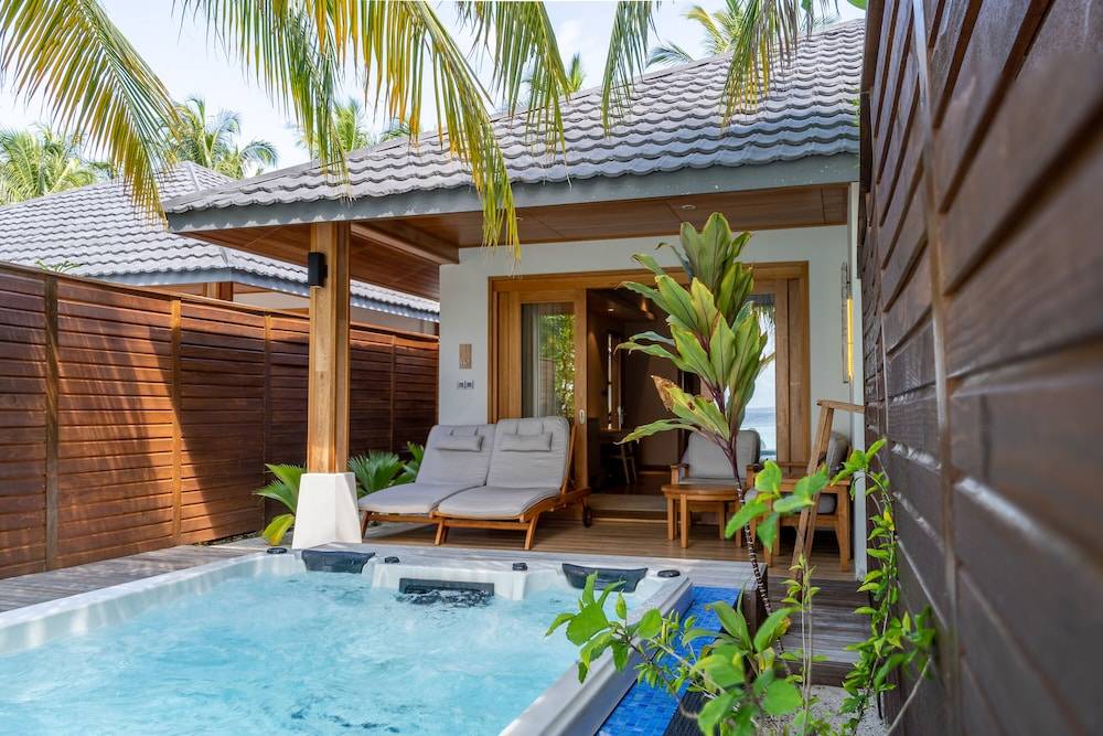 Lily Beach Resort & Spa